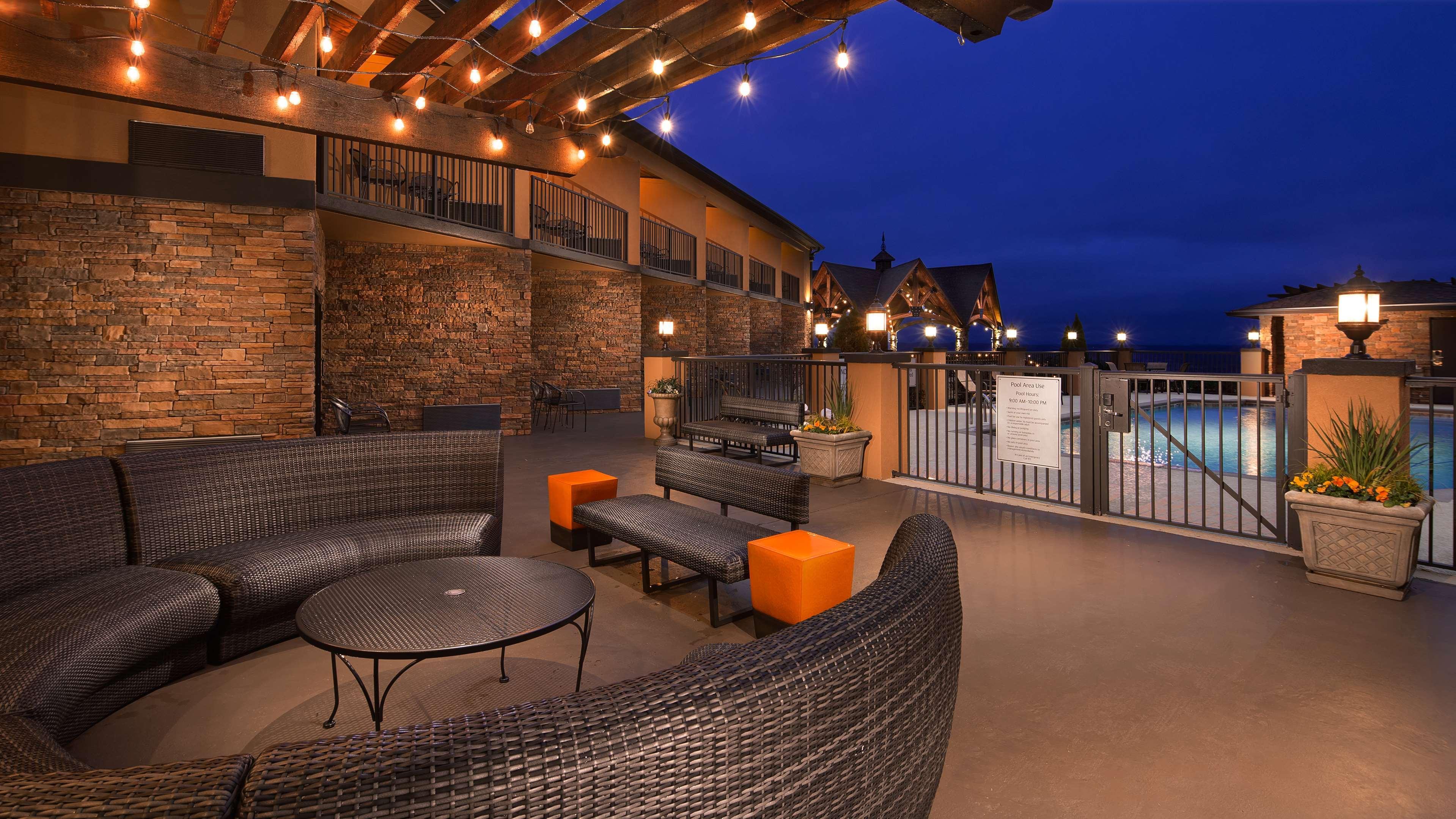 Best Western Warm Springs Hotel And Event Center Экстерьер фото