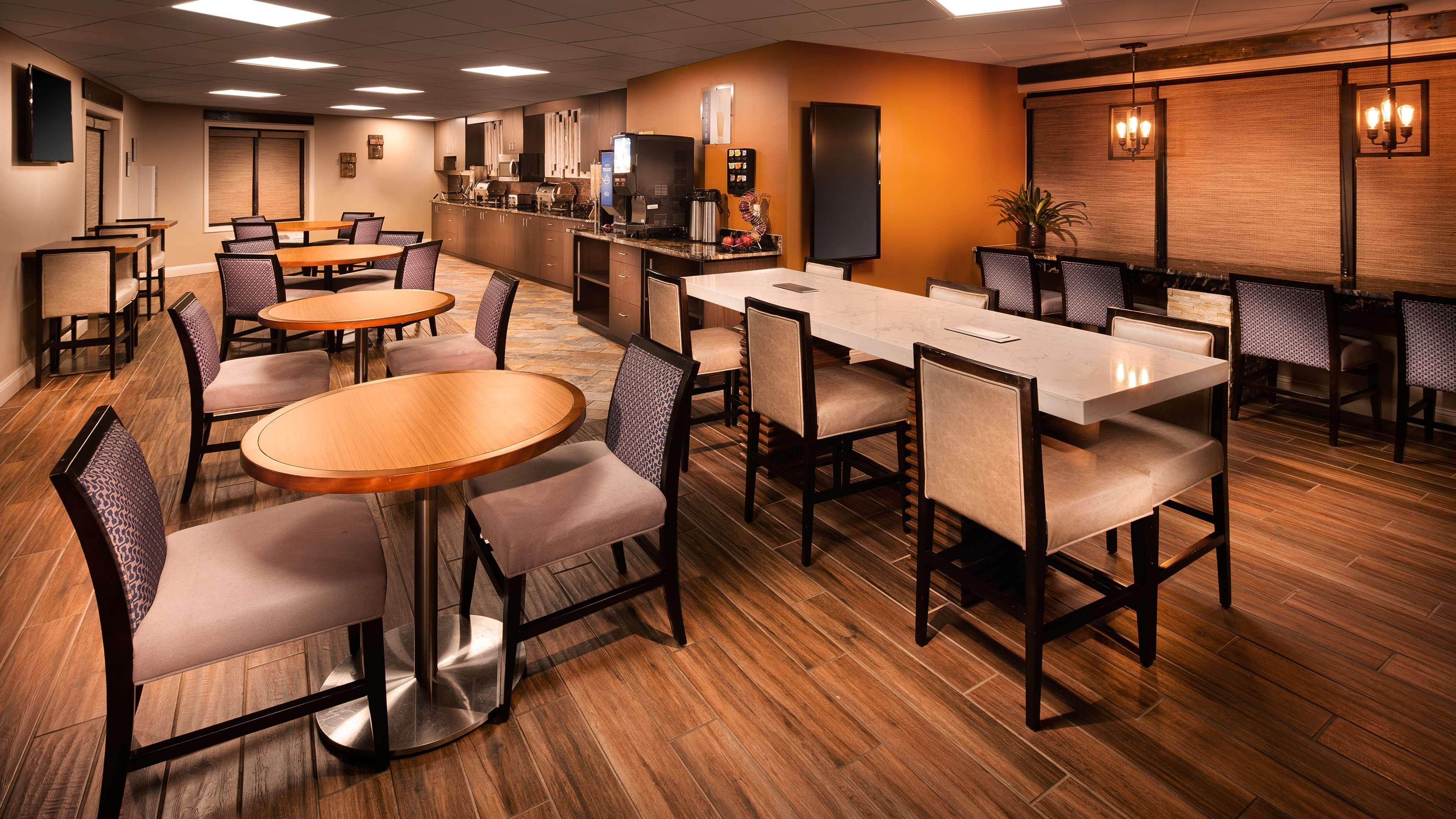 Best Western Warm Springs Hotel And Event Center Экстерьер фото