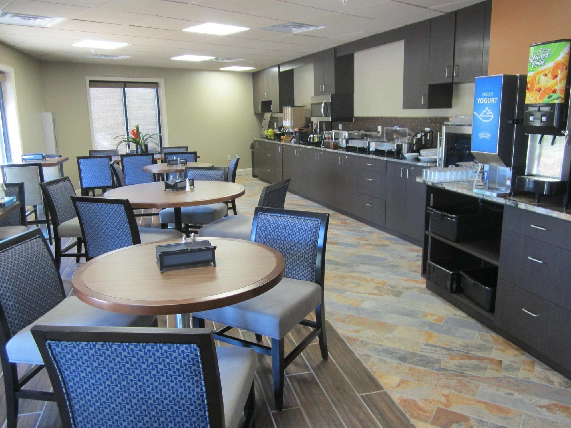 Best Western Warm Springs Hotel And Event Center Экстерьер фото
